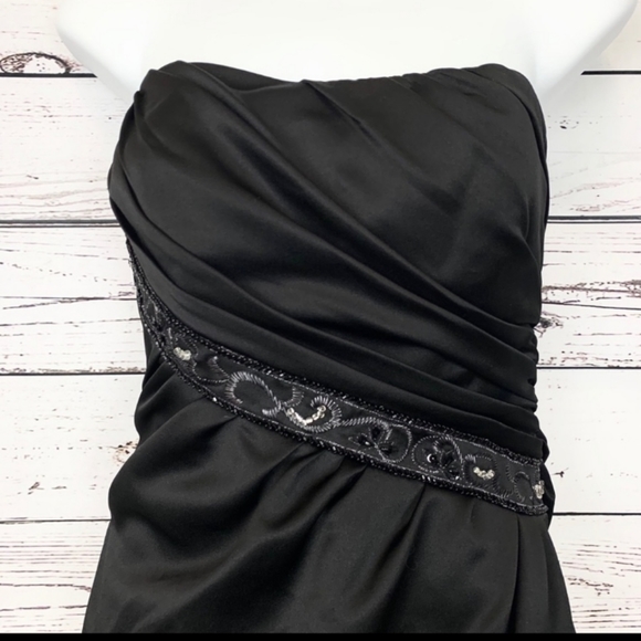 David's Bridal Long Strapless Elegant Dress - Picture 2 of 5